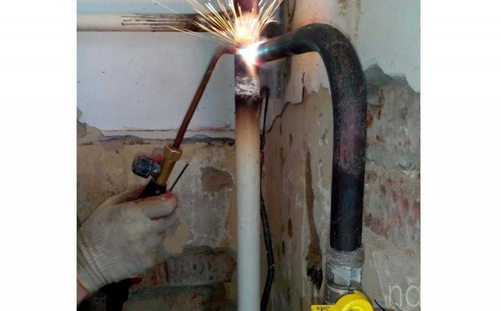 Замена газовых труб в домах