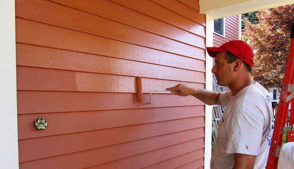 Покраска деревянного дома: чем покрасить деревянный дом снаружи?
