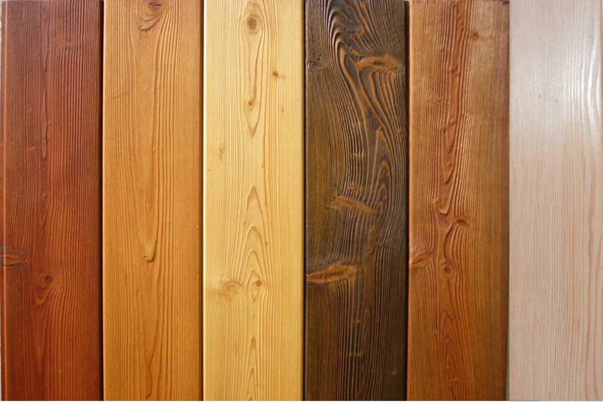 Особенности покраски деревянного дома