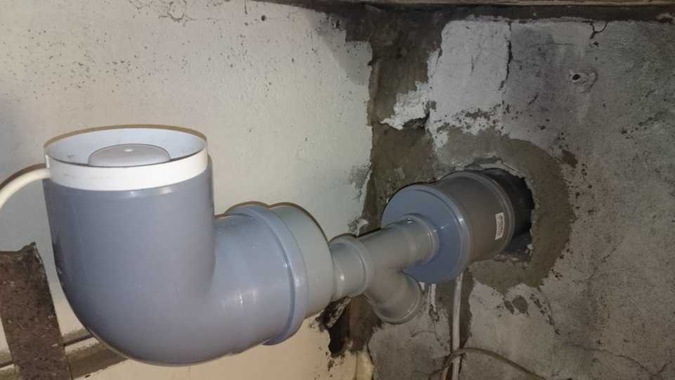 Вентиляция из канализационных труб в частном доме своими руками